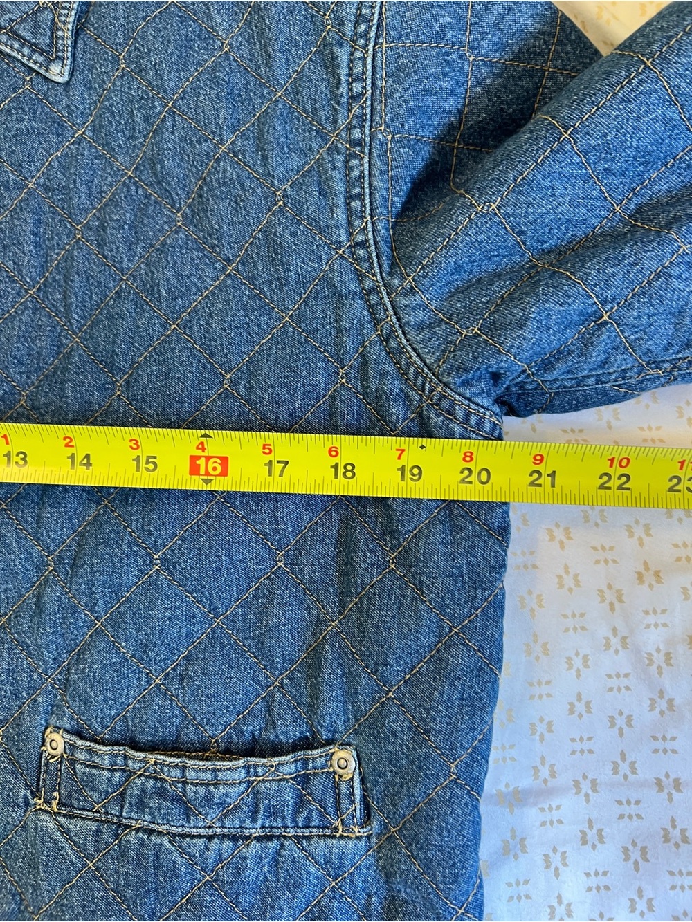Vintage Liz Wear Quilted Denim Jacket Cropped Blue Button Front Women’s Medium - Picture 6 of 8